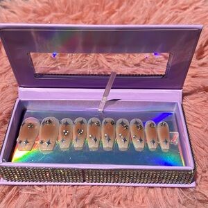 Nude bedazzled press on nails